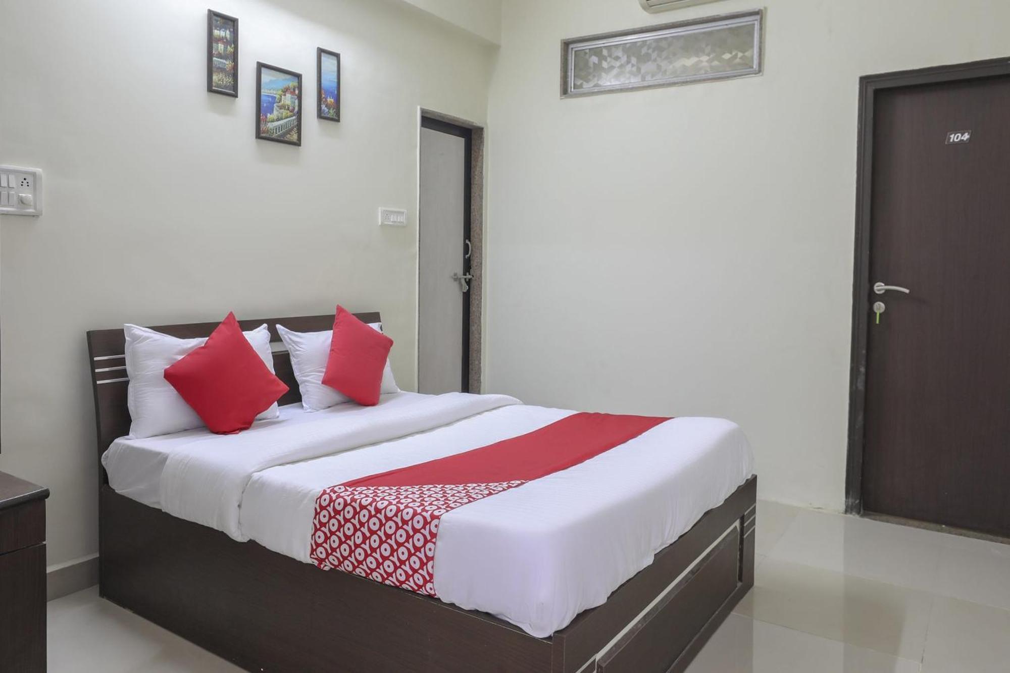 Collection O Shyam Vatika Banquet And Rooms Surat Exterior foto