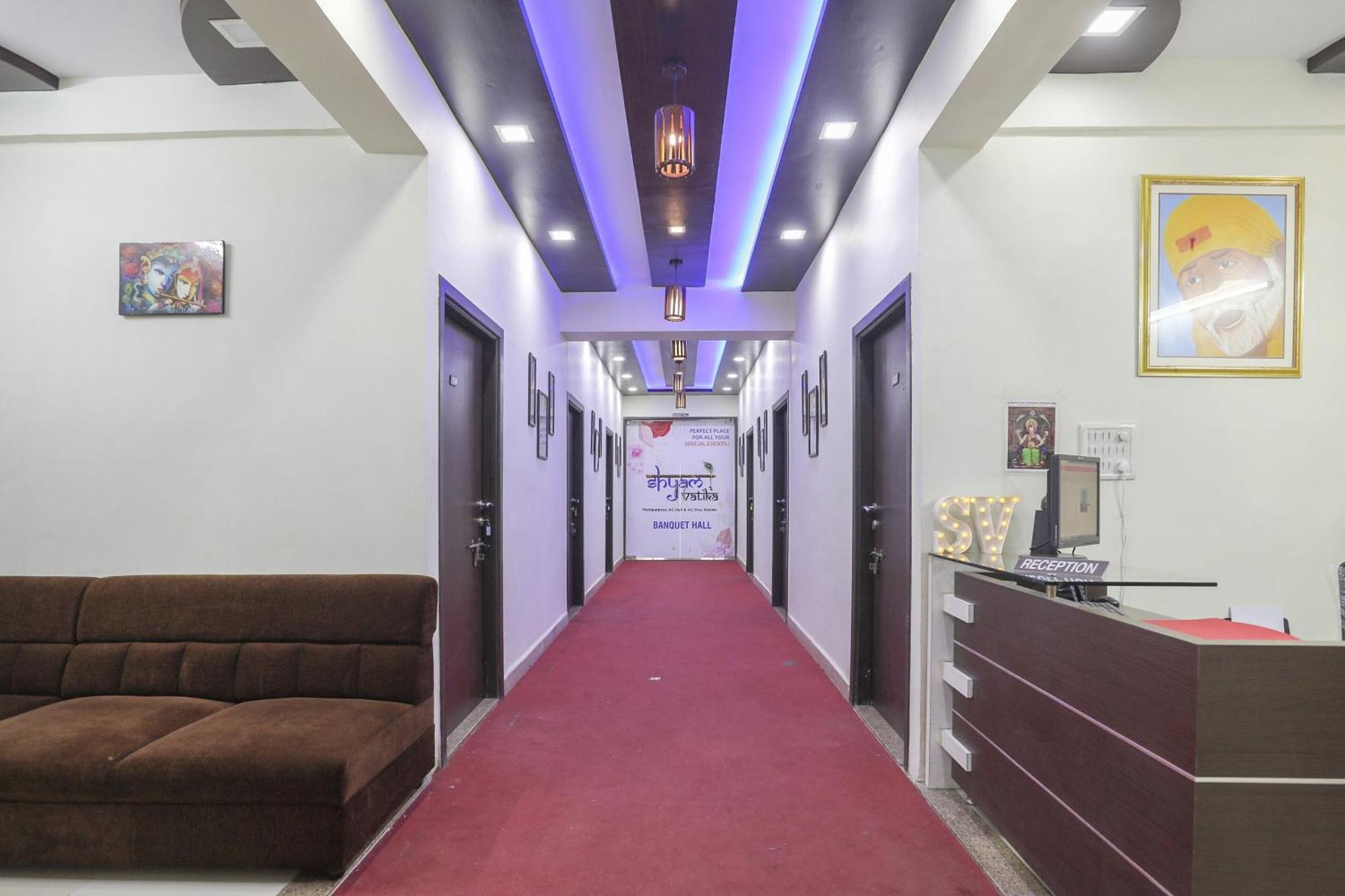 Collection O Shyam Vatika Banquet And Rooms Surat Exterior foto
